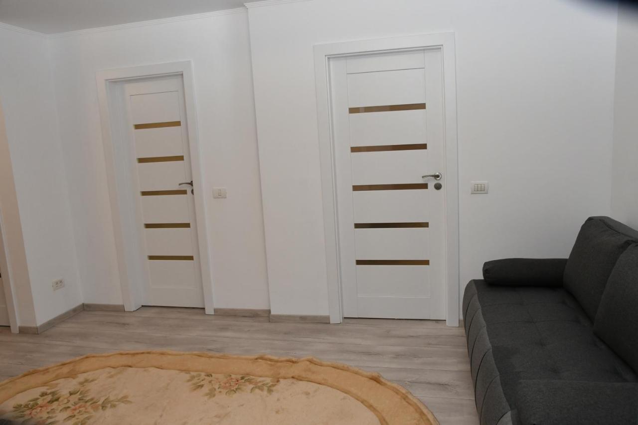 Toporasi Apartament Leilighet Craiova Eksteriør bilde
