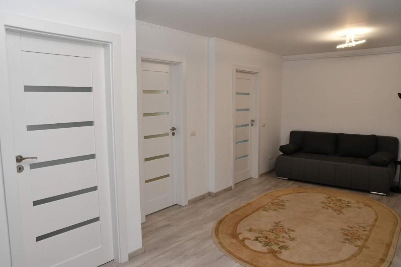 Toporasi Apartament Leilighet Craiova Eksteriør bilde